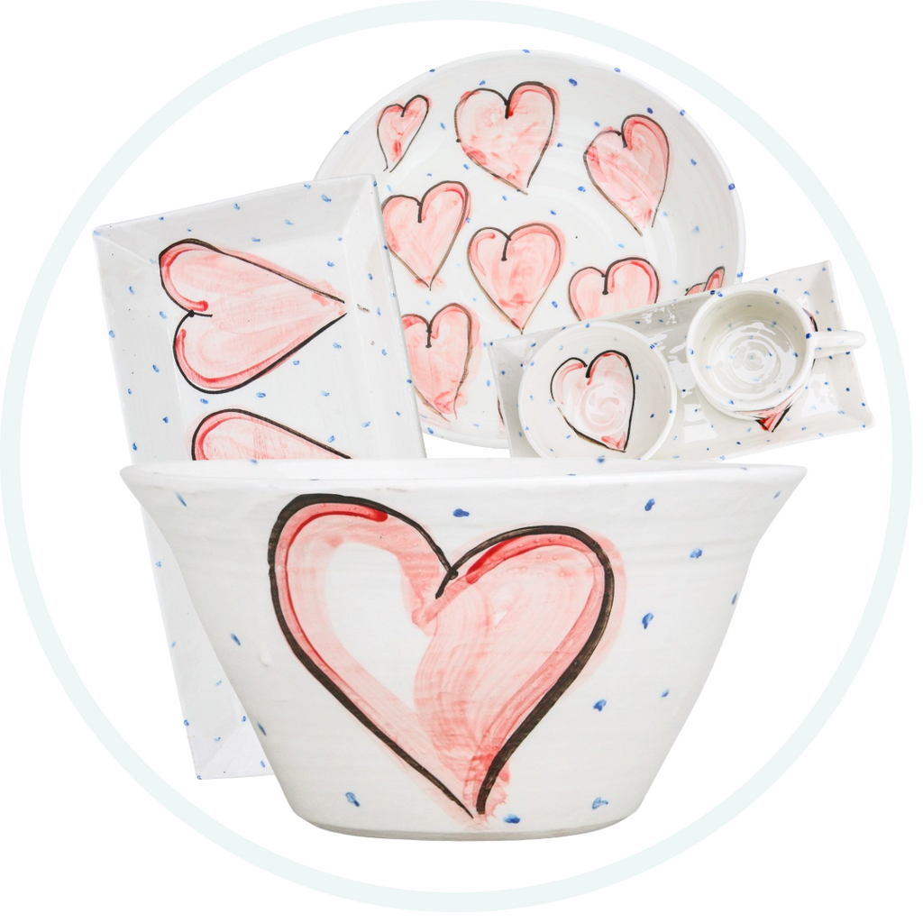 Irish ceramics - Serving Bowl, Coffee Mugs, Dinner Plates, decorative tray in Gra Heart Designs 